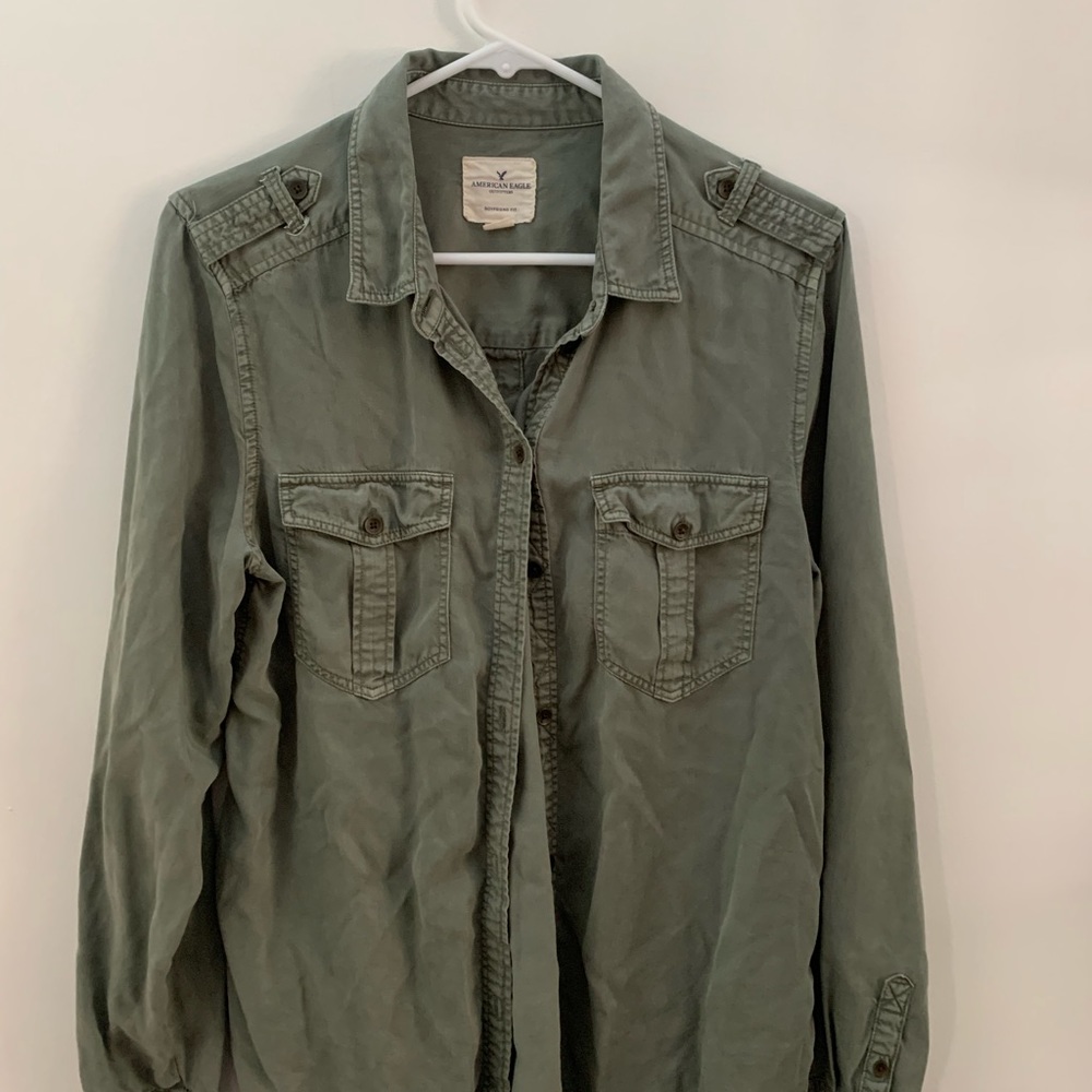 American eagle button shirt